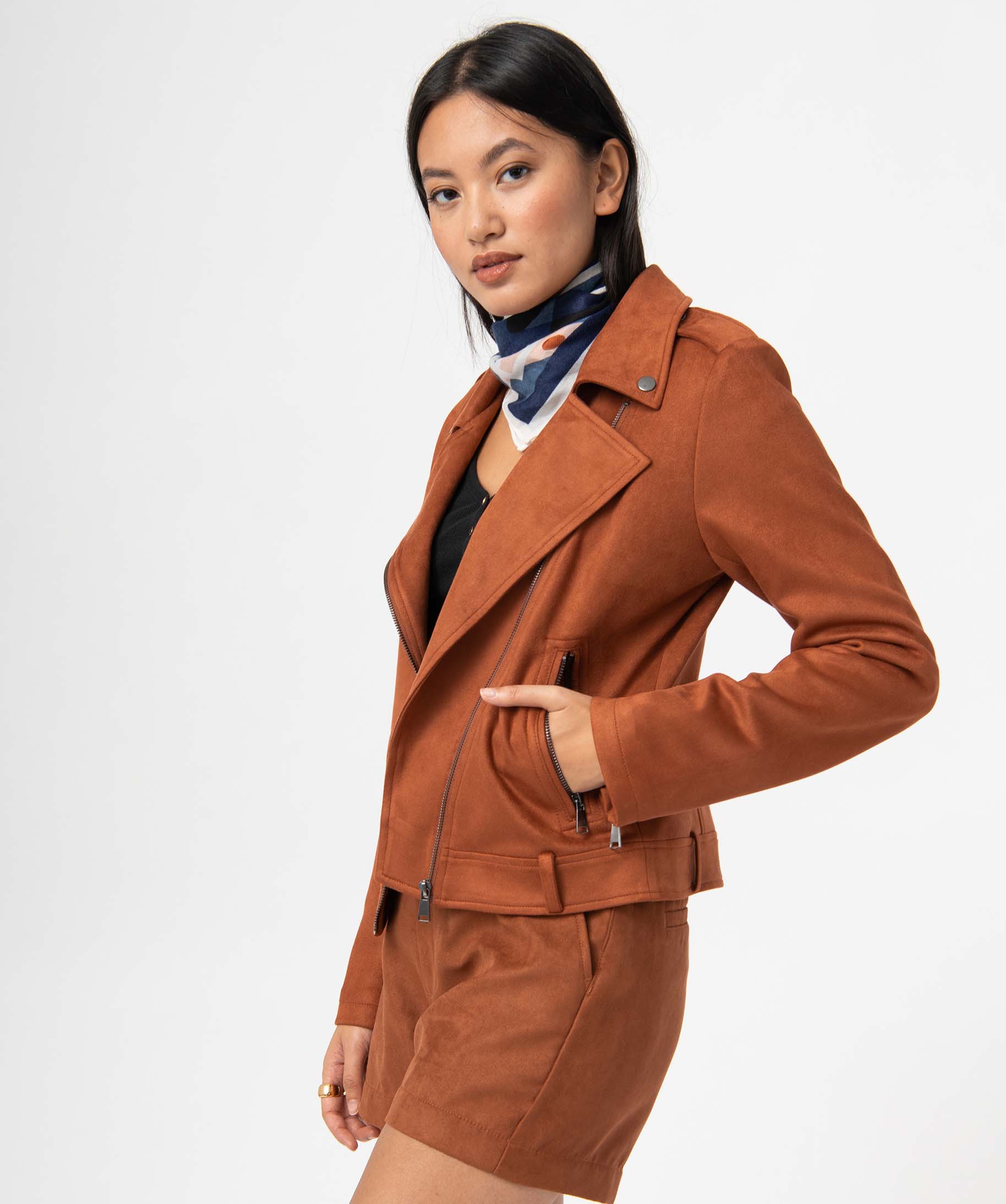 blouson esprit motard en suedine femme orange vestes femme GEMO