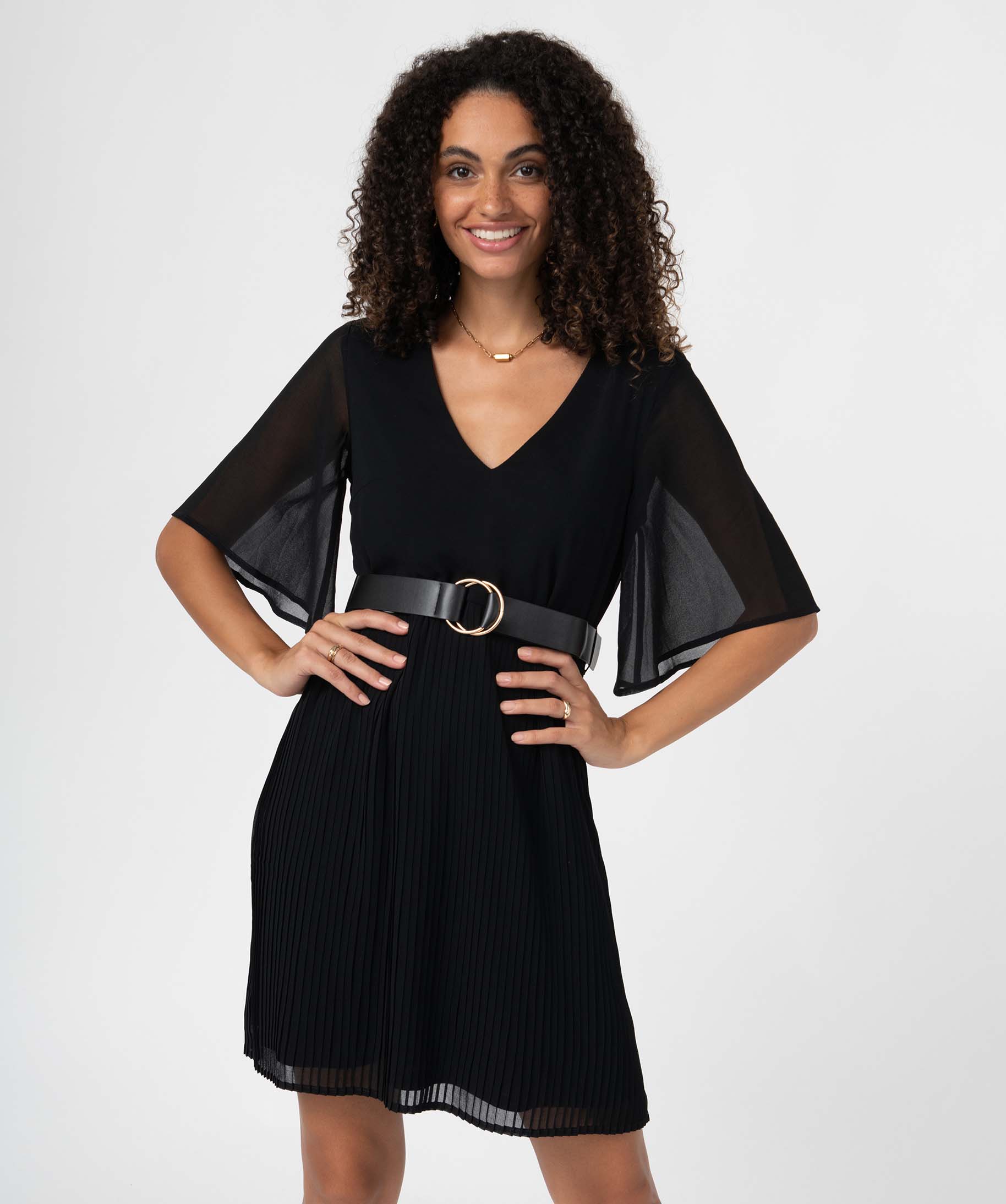 robe femme avec col v et jupe plissee noir