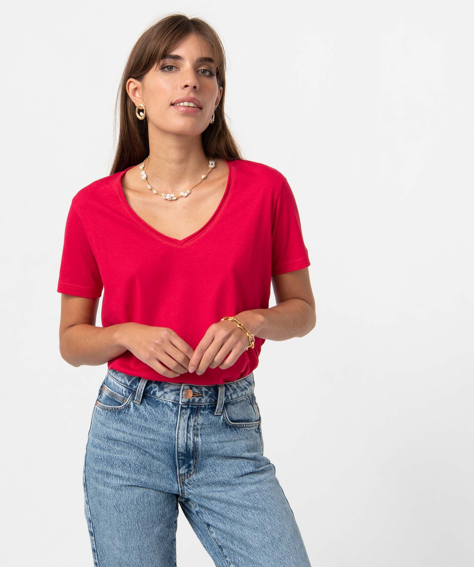 tee-shirt femme a manches courtes avec col v roulotte rose t-shirts manches courtes