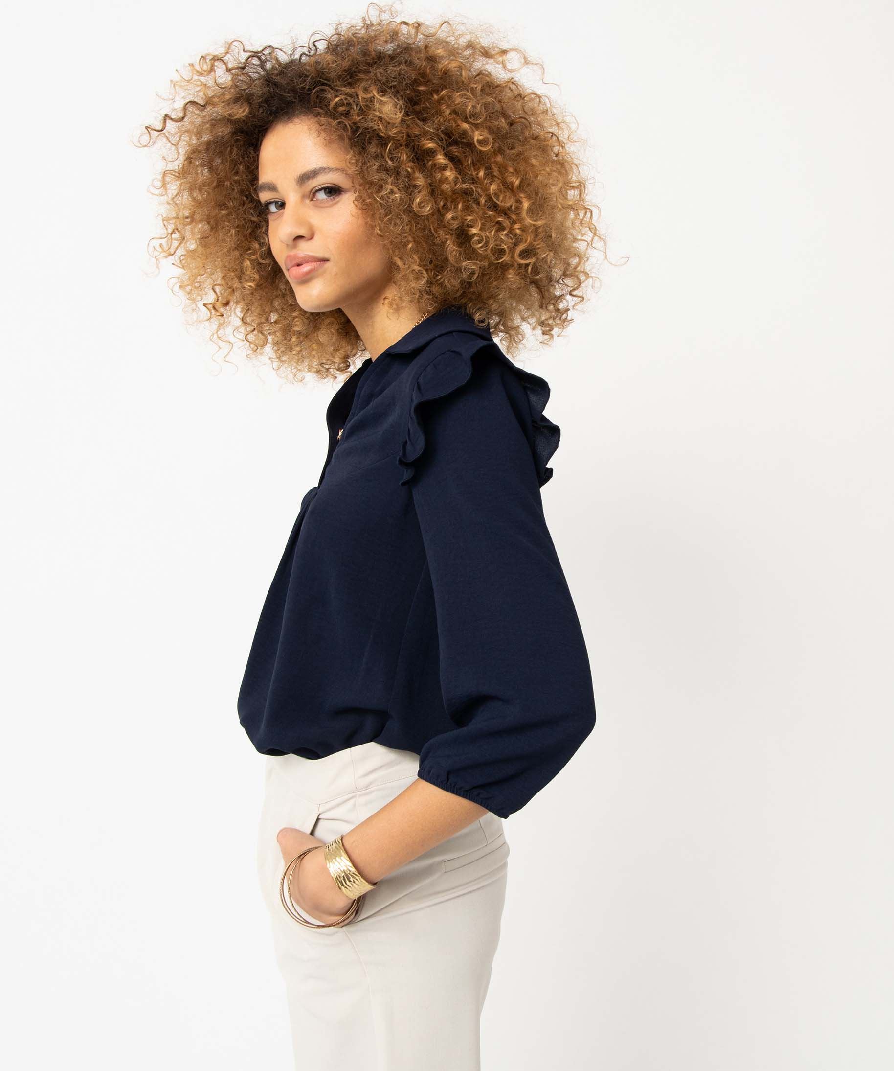 blouse femme a manches 34 avec volants sur les epaules bleu chemisiers