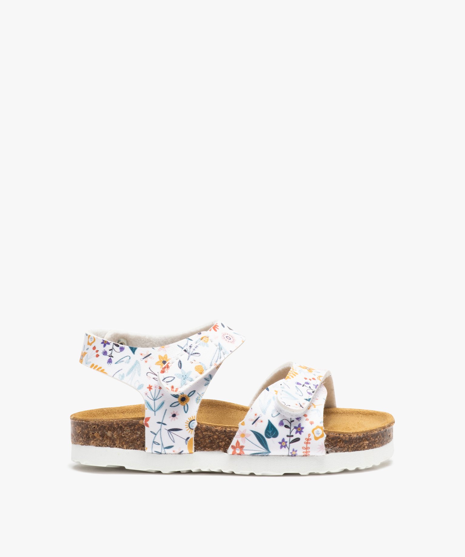 Nu pied sales bebe fille
