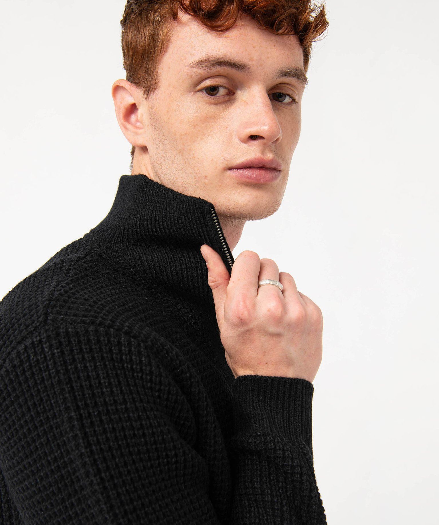 pull col camionneur en grosse maille homme noir standard pulls