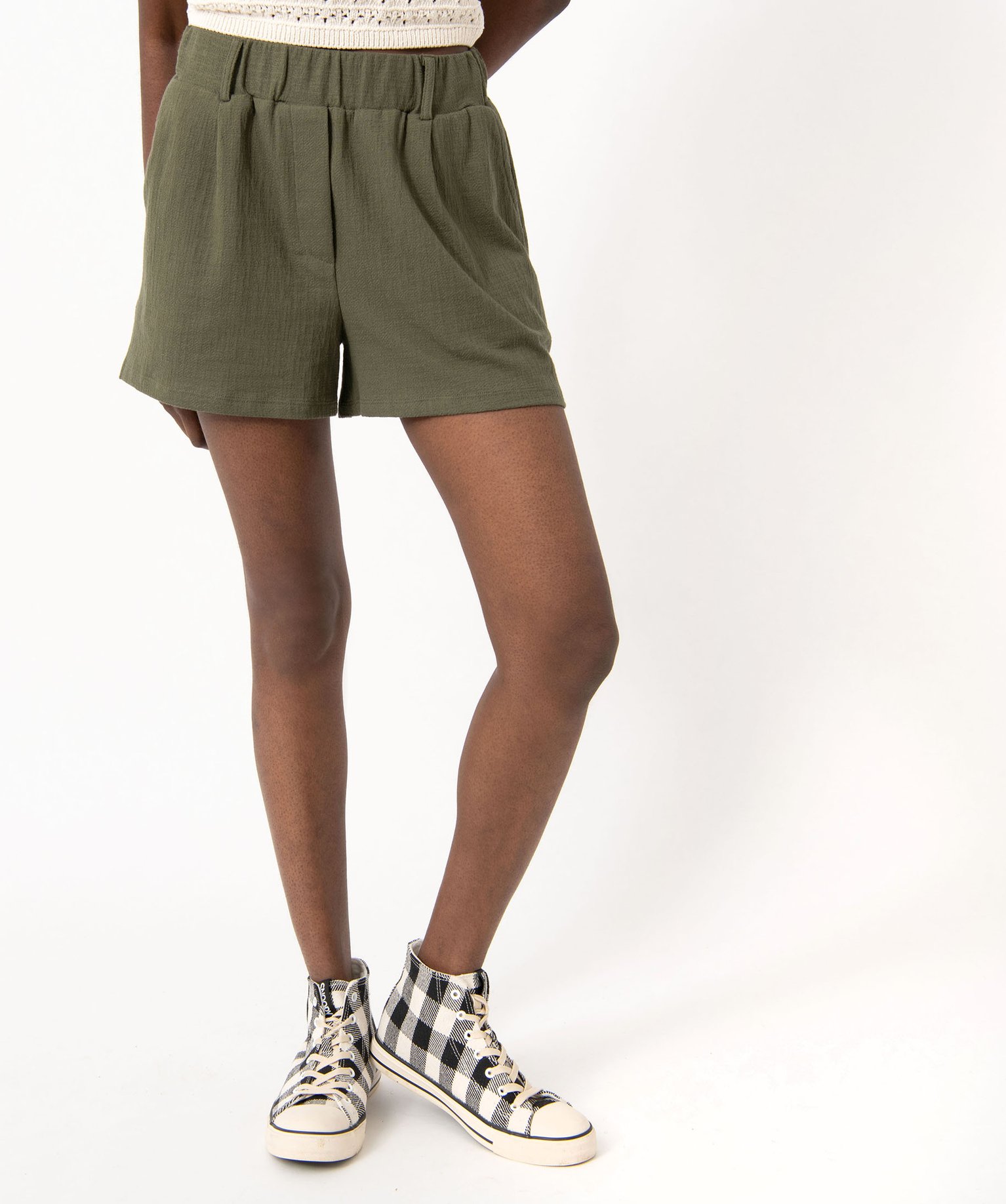 short ample en matiere texturee femme vert shorts
