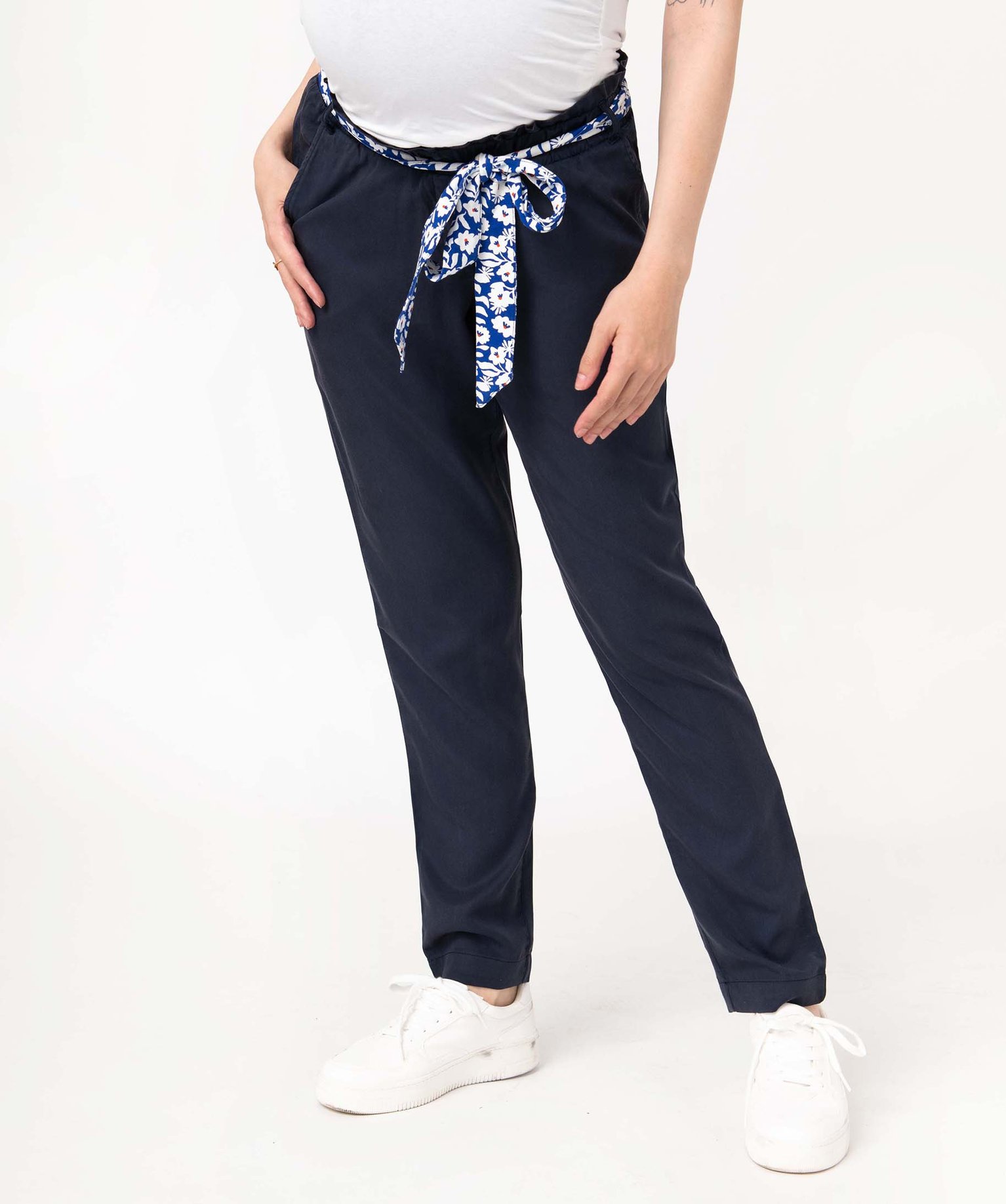pantalon de grossesse avec bandeau bas coupe carotte bleu pantalons