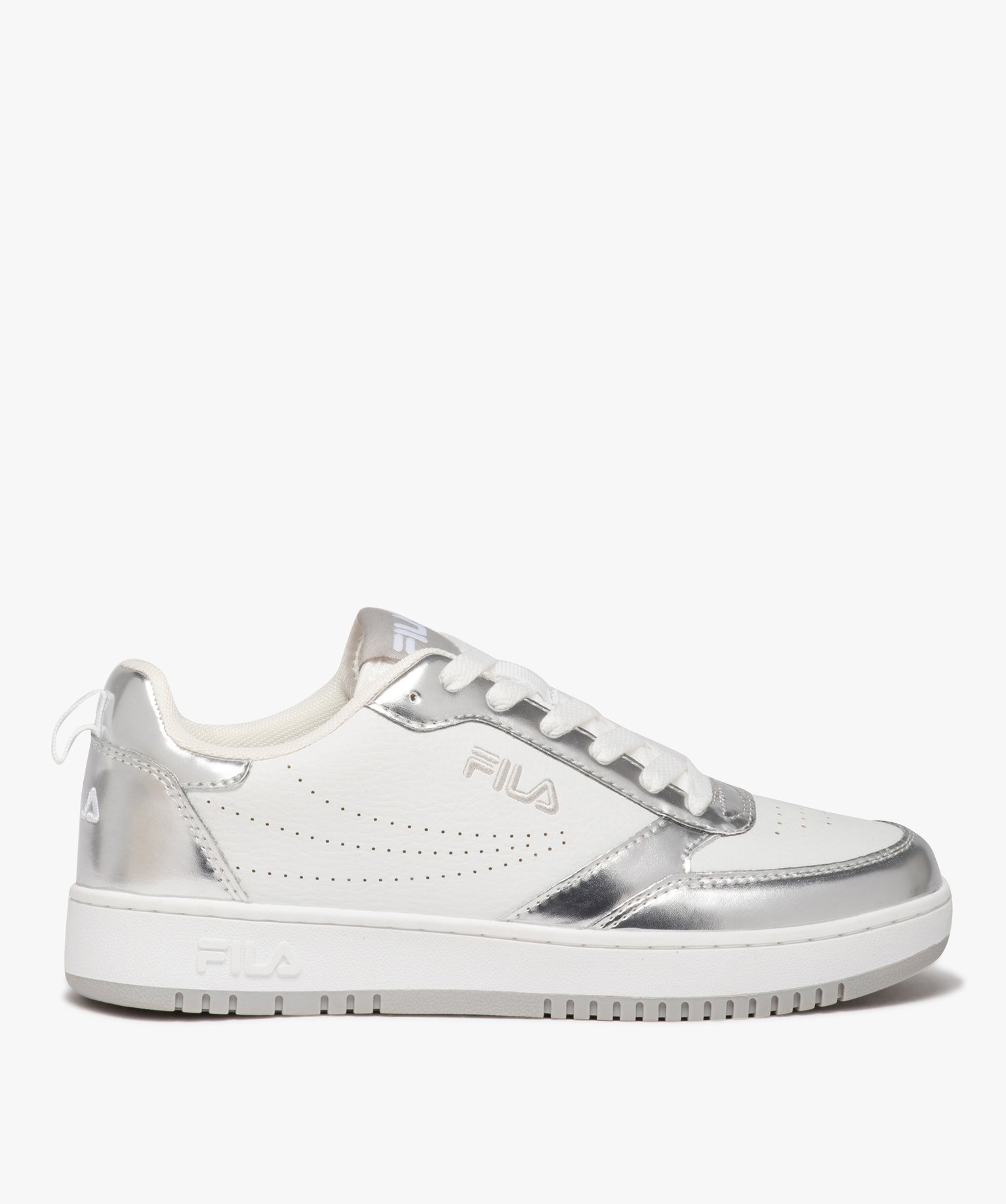 baskets femme unie a details colores avec semelle epaisse fila blanc chine baskets et tennis femme GEMO
