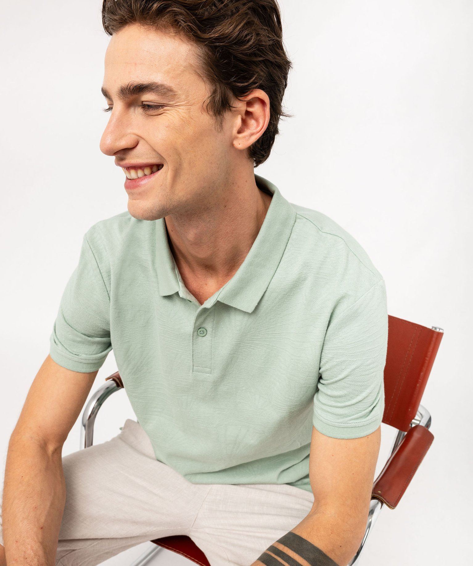 polo manches courtes en maille texturee homme vert polos
