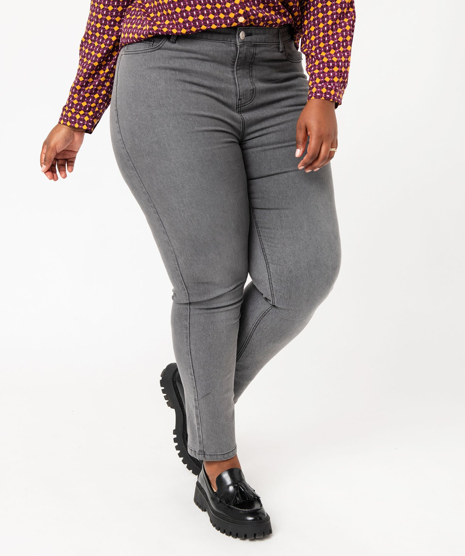 Jean regular femme sale