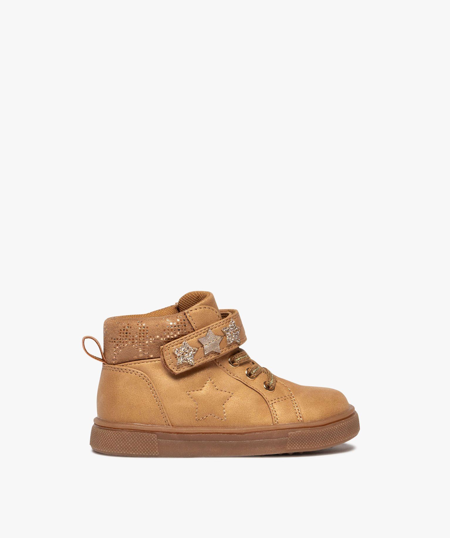 baskets bebe fille montantes avec details etoiles brillants marron standard  baskets et tennis