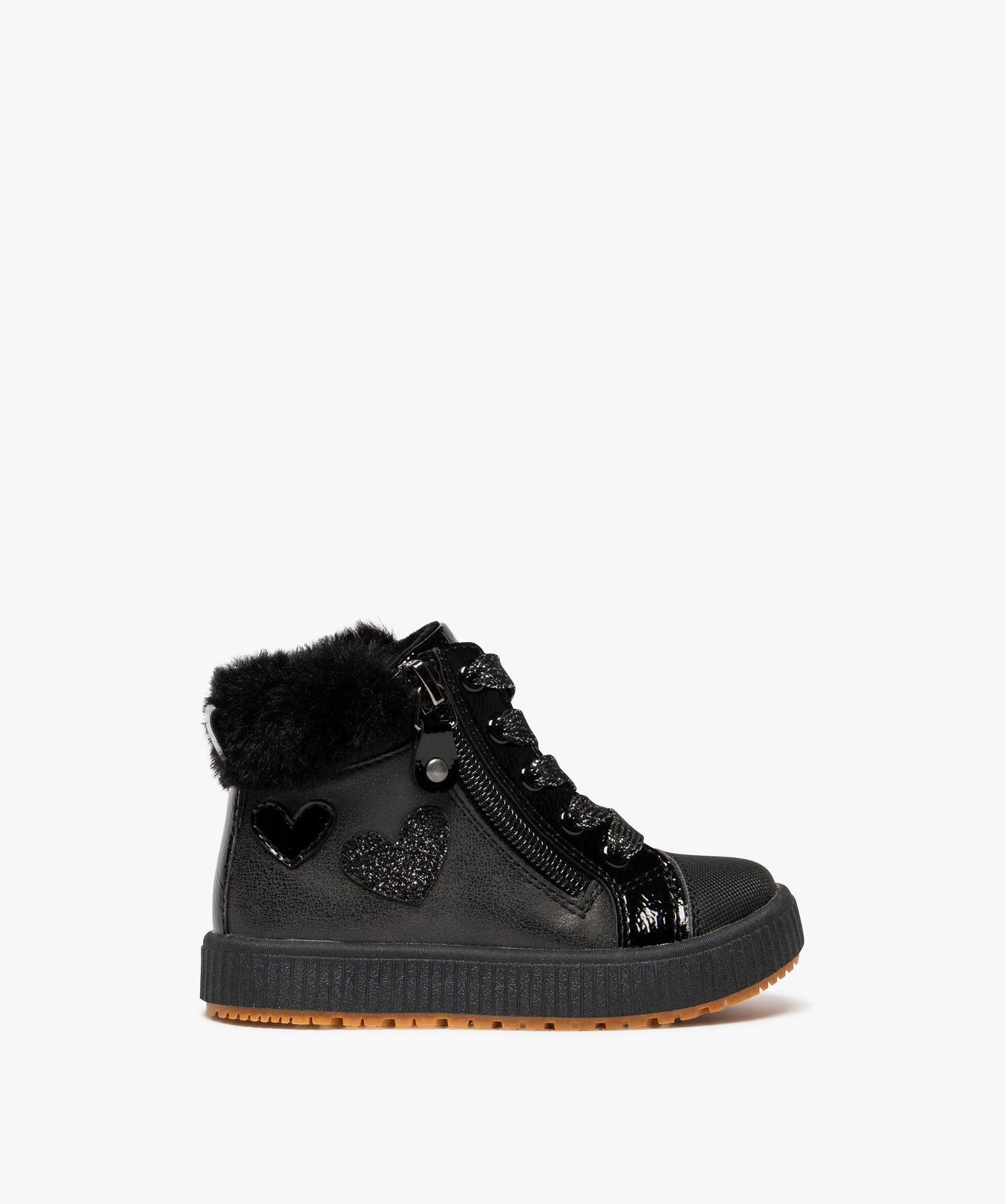baskets bebe fille mid-cut et fourrees avec details vernis et scintillants noir standard baskets et tennis