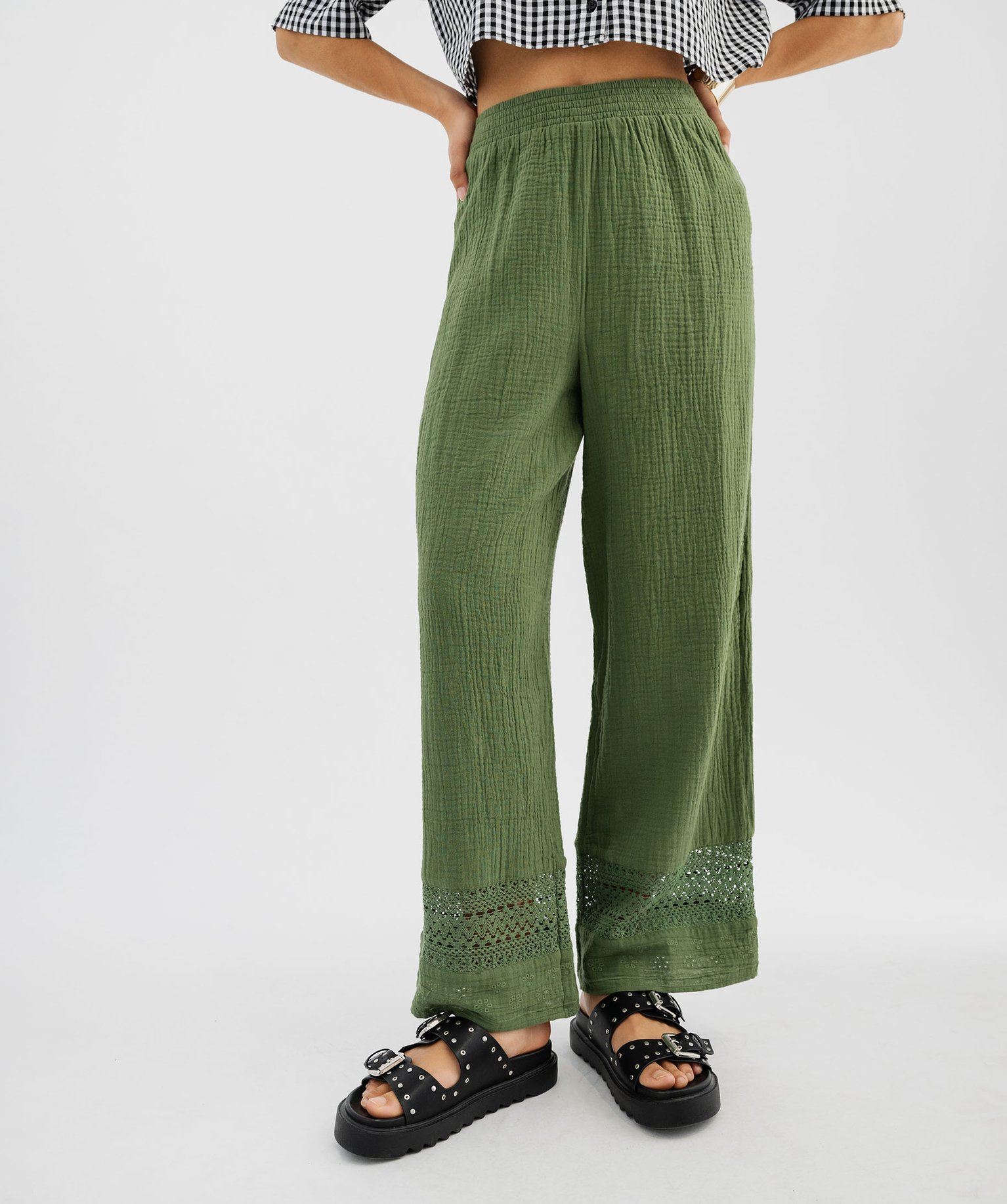 pantalon large en gaze de coton et dentelle ajouree femme kaki