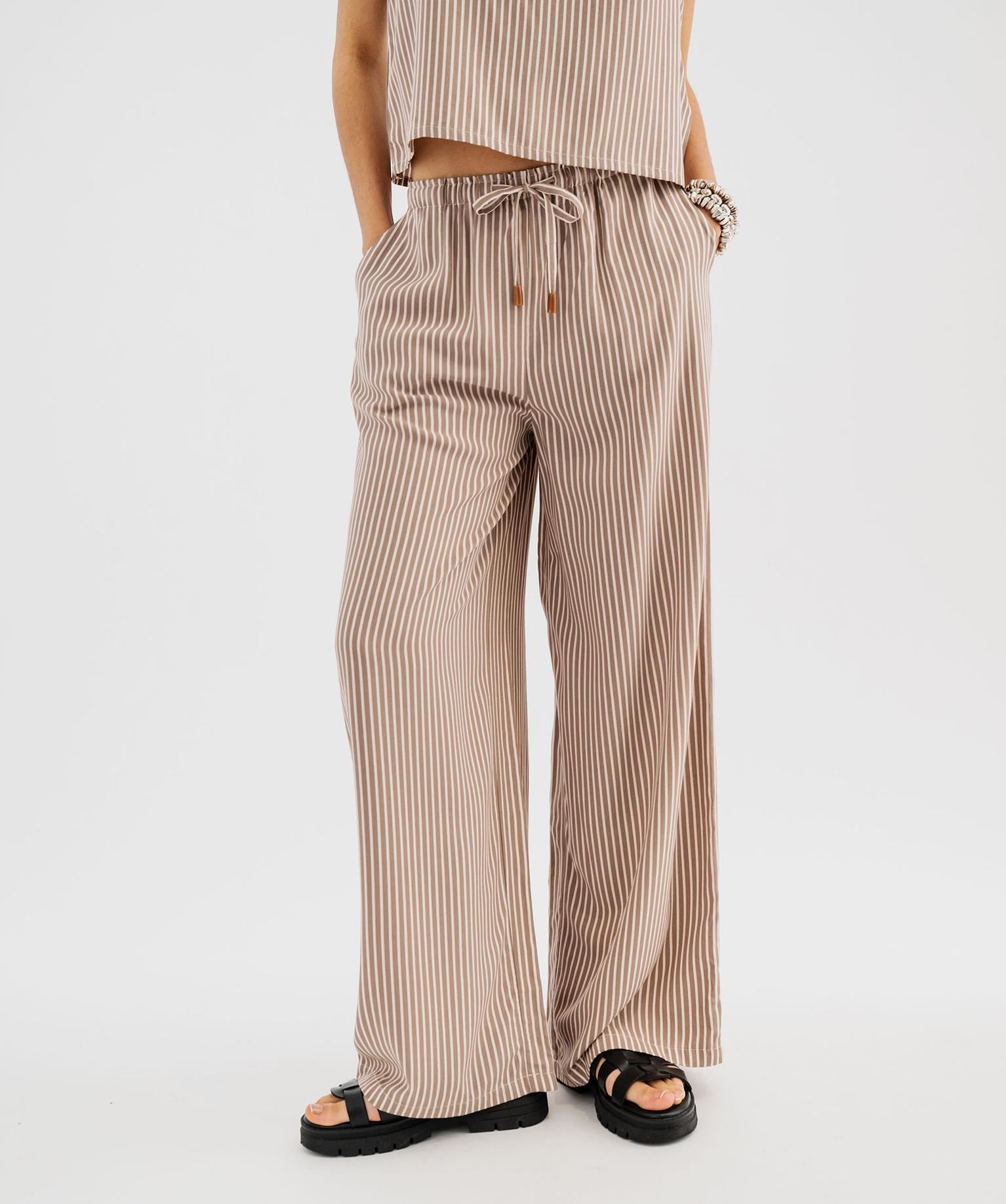 pantalon large et fluide en viscose imprimee femme rayure pantalons