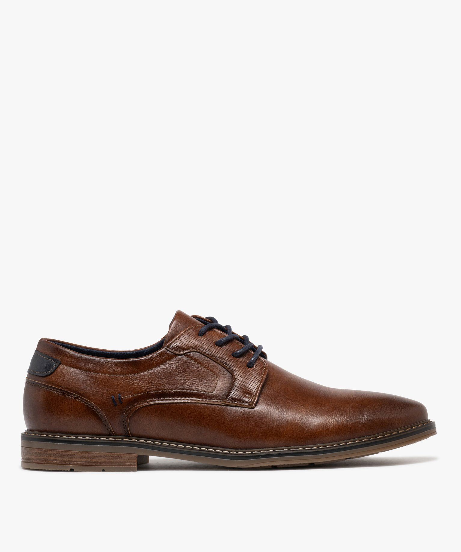 derbies unis a lacets ronds contrastants homme marron vif