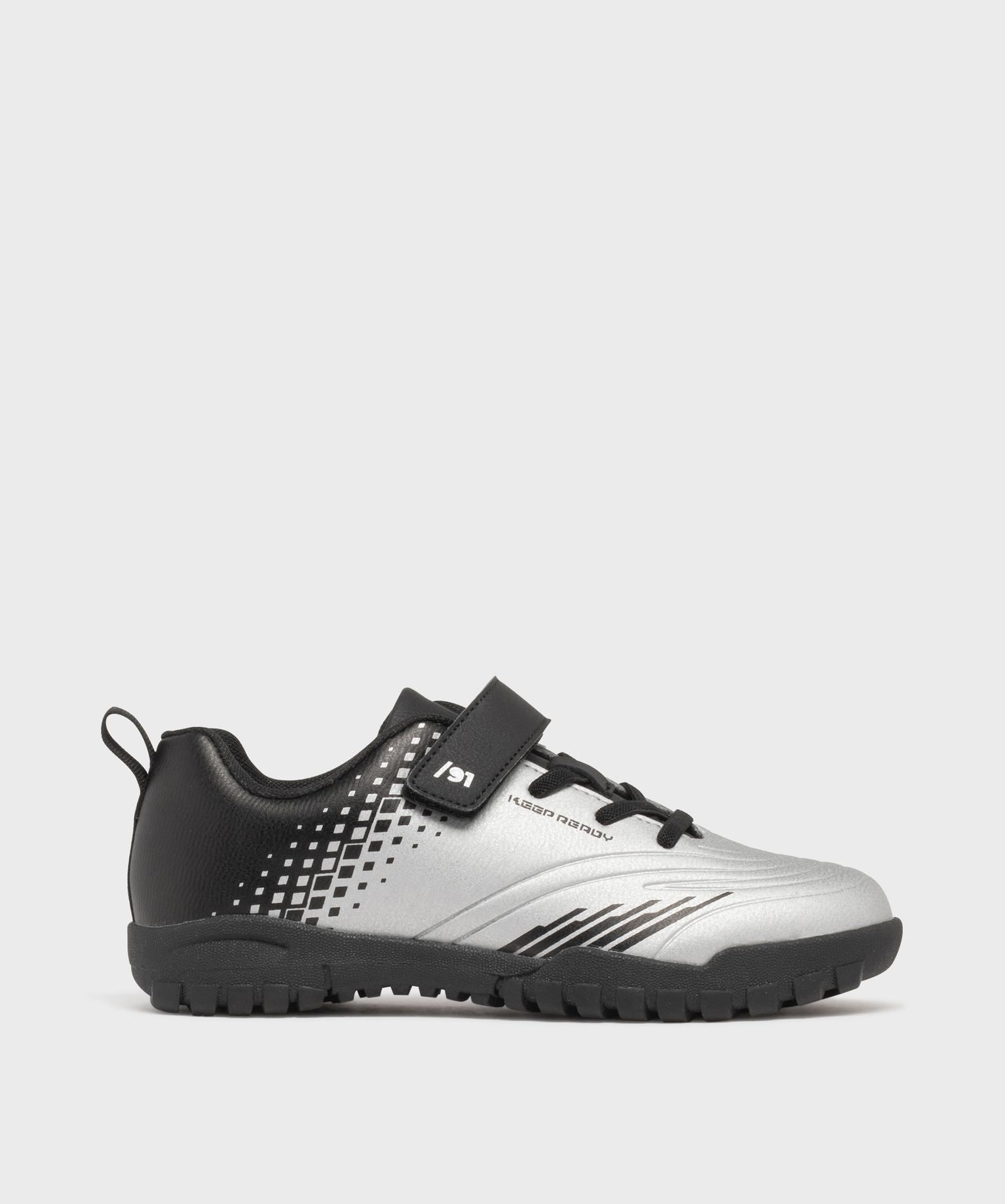 chaussures de foot garcon avec fermeture scratch gris standard