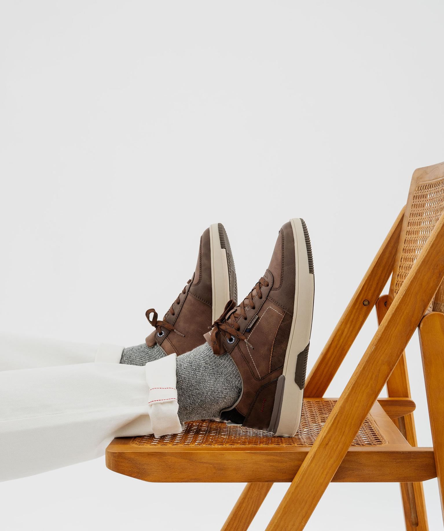 baskets basses a semelle epaisse homme brun