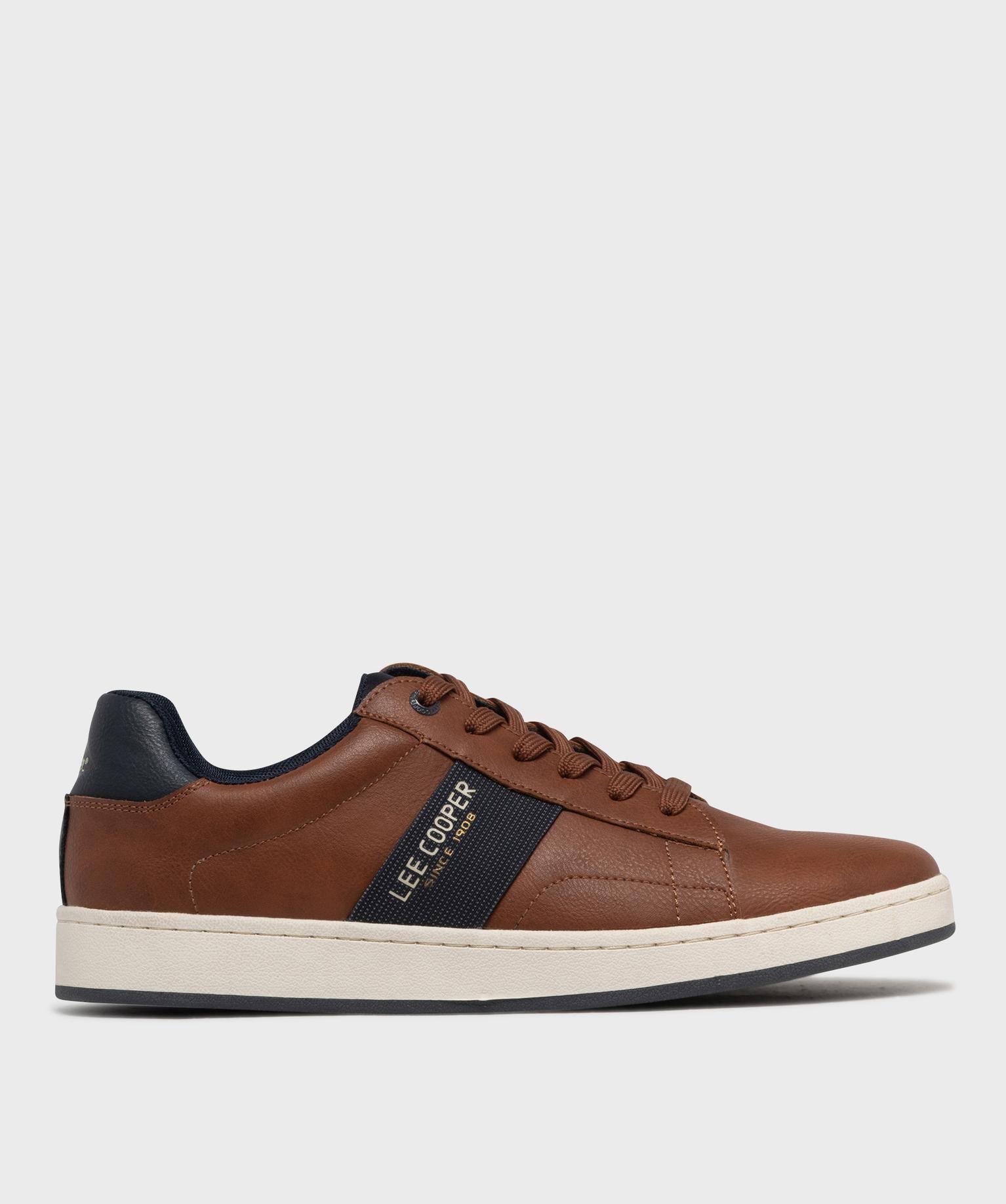 baskets basses a lacets avec semelle contrastante homme - lee cooper marron vif