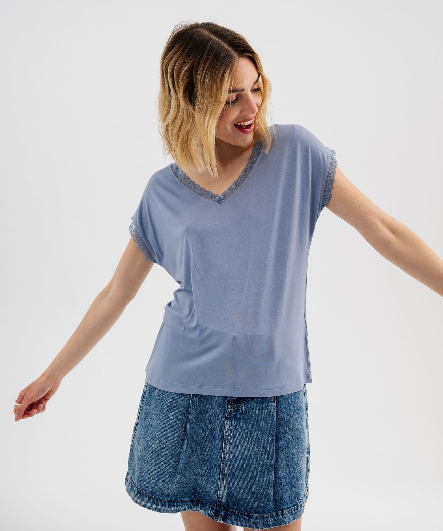 tee-shirt a manches courtes et col v en dentelle coupe loose femme bleu t-shirts manches courtes