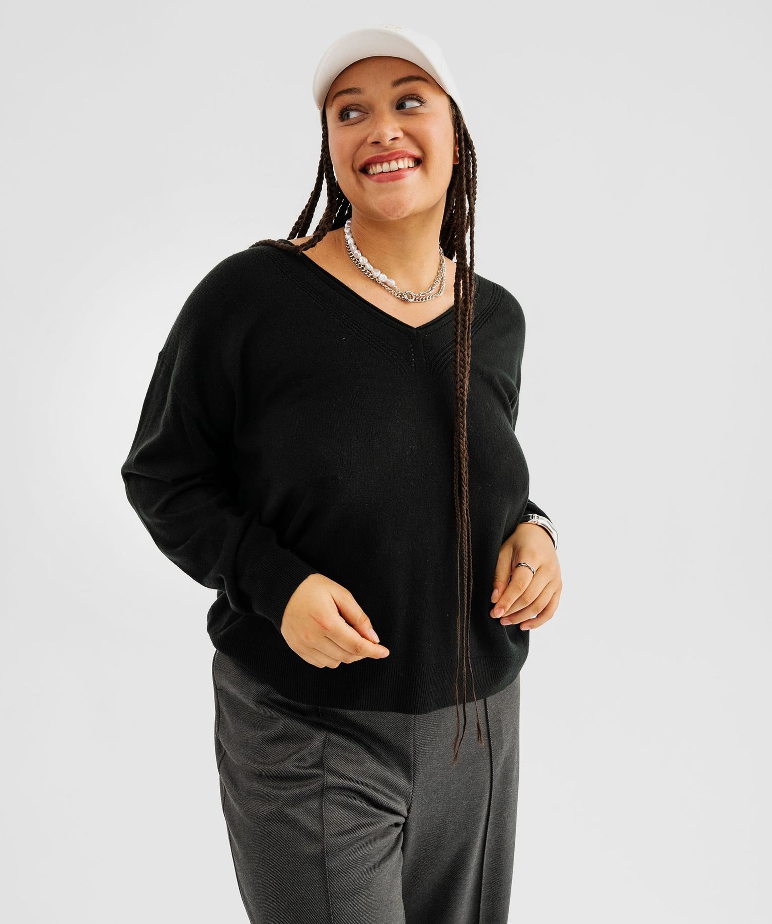 pull col v en maille fine femme grande taille noir standard pulls