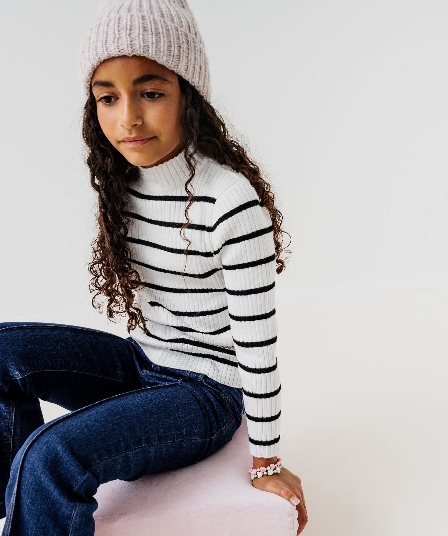 pull raye en maille cotelee a col montant fille beige pulls