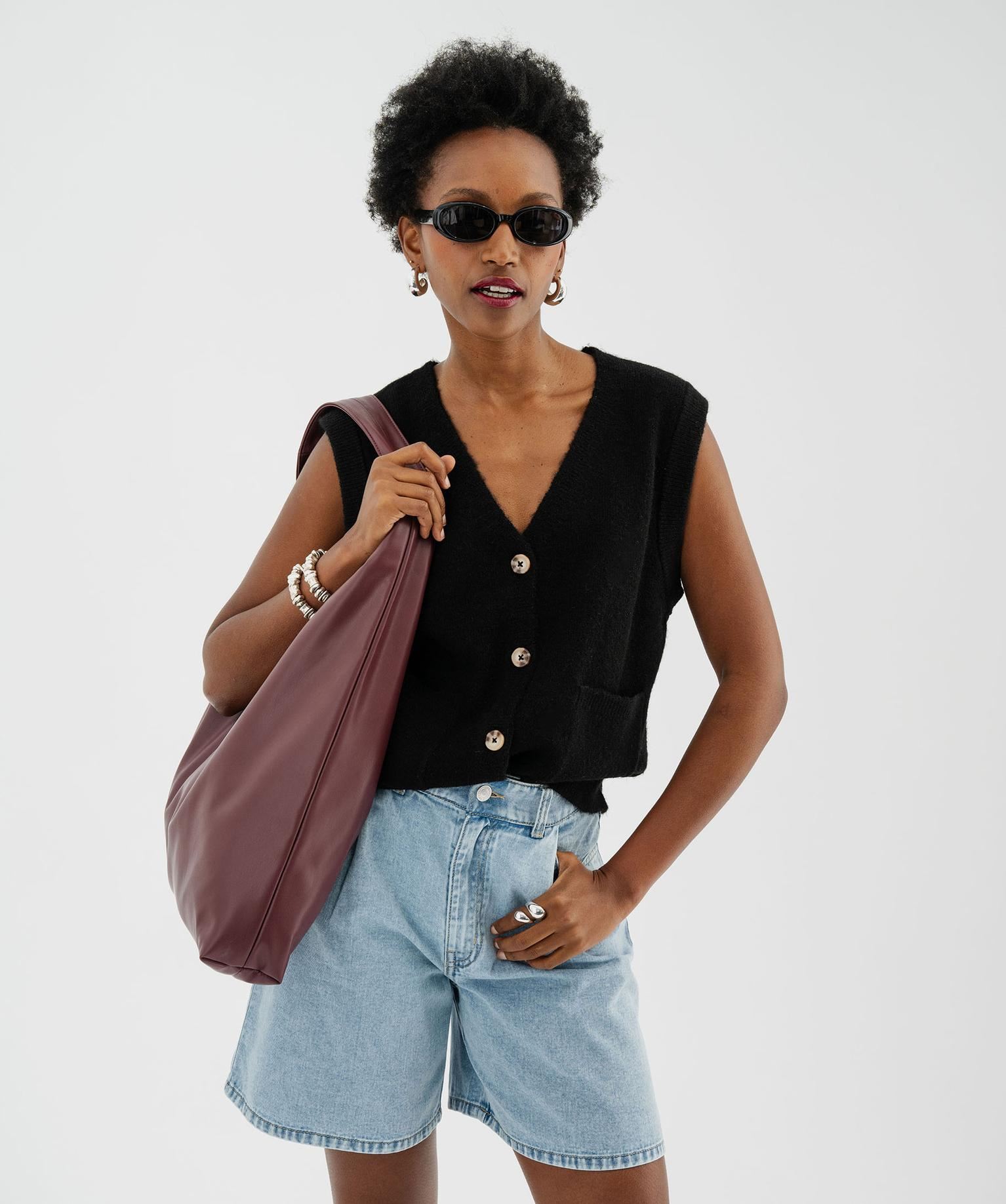 gilet sans manches en laine a poches et gros boutons femme noir standard