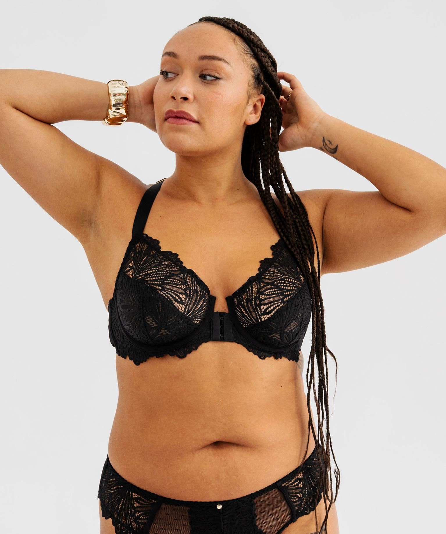soutien-gorge grande taille emboitant a armatures a dos fantaisie noir standard