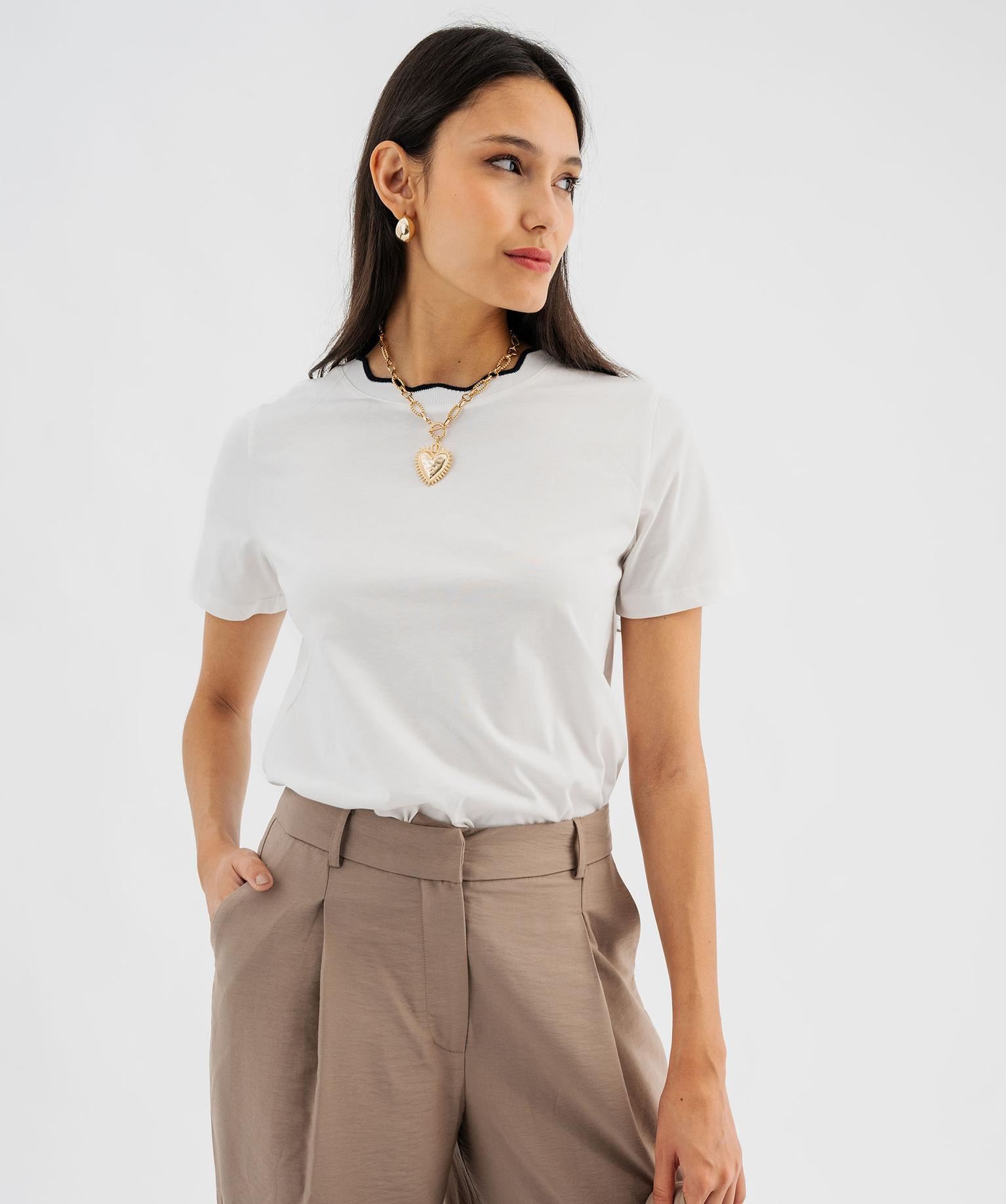 tee-shirt manches courtes a col fantaisie femme blanc standard t-shirts manches courtes